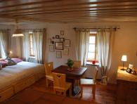 1030-2014-04-DT-Gospodarjeva rezidenca.jpg